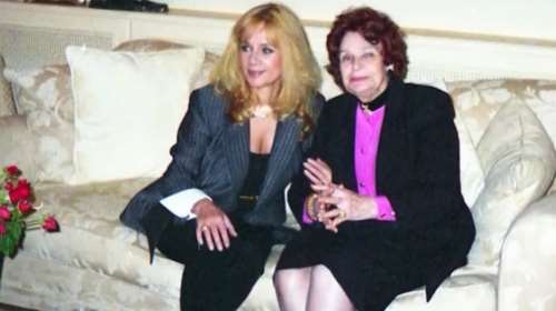 Πωλούνται τα &quot;Ανάκτορα της Βουγιουκλάκη&quot; στη Στησιχόρου - Το δωμάτιο που έμεινε αναλλοίωτο, όπως το είχε αφήσει η μεγάλη σταρ