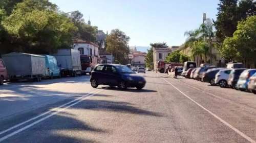 Ιεράπετρα: Έκλεψε αυτοκίνητο, τον πήρε ο ύπνος στη μέση του δρόμου και τον ξύπνησε η… Αστυνομία