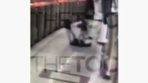 Ξυλοδαρμός σταθμάρχη στο Μετρό: Ολόκληρο το βίντεο - σοκ της άγριας επίθεσης από τους δύο ανήλικους