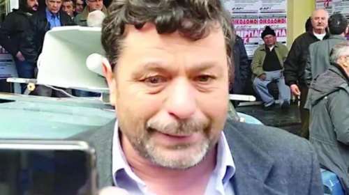 Η απίστευτη ομοφοβική δήλωση στελέχους του ΚΚΕ στην Πάτρα: &quot;Γκέι και λεσβίες είναι όργανα του... καπιταλισμού&quot;