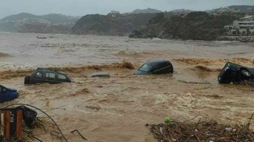 Τραγωδία στο Ηράκλειο: Νεκρός 50χρονος από την κακοκαιρία - Η ΕΜΑΚ αναζητά εγκλωβισμένους [εικόνες, βίντεο]