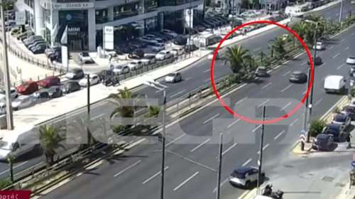 Απίστευτο τροχαίο στη Συγγρού: Αυτοκίνητο αναποδογύρισε πέντε φορές [βίντεο]