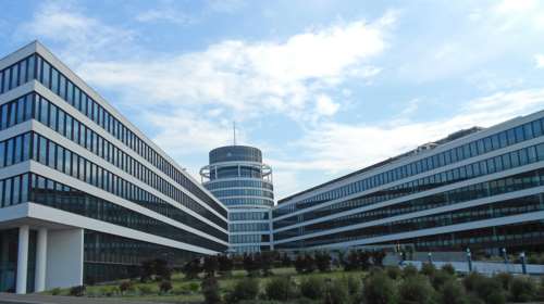 Forbes: Πώς οι δισεκατομμυριούχοι κρύβουν τα πλούτη τους στο μικροσκοπικό Λουξεμβούργο