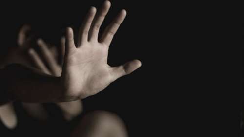 &quot;Μίλησε&quot; το κινητό της 14χρονης στο Ρέθυμνο: Πλήθος μηνυμάτων με πολλούς που ζητούσαν ερωτικό ραντεβού - Πέρα από τους 12