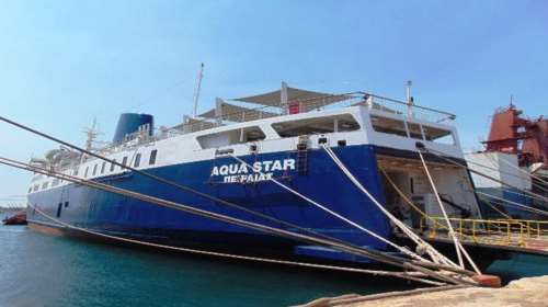 Μηχανική βλάβη στο πλοίο AQUA STAR: Πλέει προς Λαύριο με 375 επιβάτες
