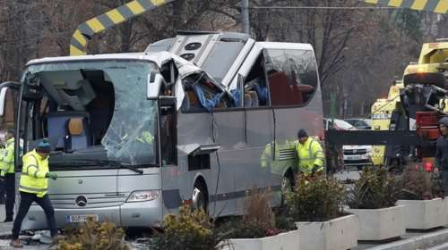 Βουκουρέστι: Βίντεο-ντοκουμέντο μέσα από το λεωφορείο δευτερόλεπτα μετά την πρόσκρουση - "Πάρε ανάσες"
