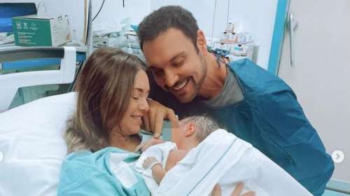 Ιωάννα Σιαμπάνη: Γέννησε η &quot;εξαδέλφη&quot; της Κωνσταντίνας Σπυροπούλου - Πατέρας ο Τζίμης Σταθοκωστόπουλος [Εικόνες]