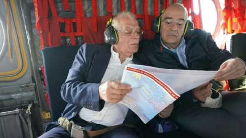 Μήνυμα αλληλεγγύης από Μπορέλ στην Κύπρο - Πτήση με ελικόπτερο πάνω από την ΑΟΖ