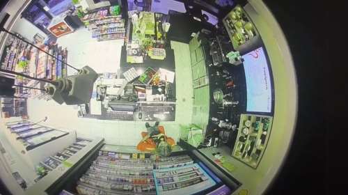 Συνελήφθη 39χρονος για ληστείες και διάρρηξη στα νότια προάστια - Η στιγμή που &quot;χτυπά&quot; σε βενζινάδικο [Βίντεο]