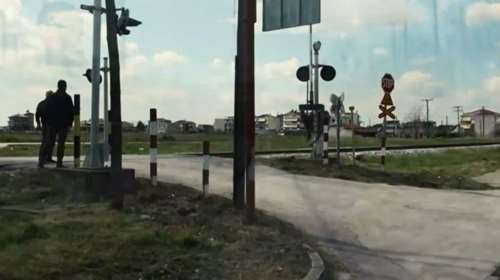 Λάρισα: Παγίδες θανάτου διαβάσεις και πεζογέφυρες του ΟΣΕ στην πόλη - Η επικίνδυνη καθημερινότητα των πολιτών [βίντεο]