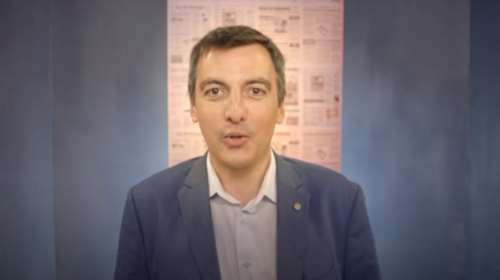 Καταγγελία για τον Κώστα Παπαχλιμίντζο: Δημοτικός σύμβουλος τον κατηγορεί για αργομισθία 200.000 ευρώ στον δήμο Γλυφάδας