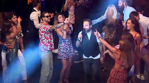 Survivor: Το ξέφρενο πάρτι της ένωσης μπλε και κόκκινης ομάδας - Οι εντυπωσιακές εμφανίσεις των παικτών