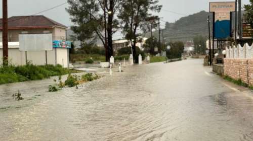 Ζάκυνθος: Προβλήματα στο οδικό δίκτυο από την κακοκαιρία