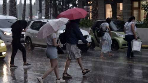Καιρός: Στους 38 βαθμούς σήμερα ο υδράργυρος - Βροχές μετά το μεσημέρι, ποιες περιοχές θα επηρεαστούν