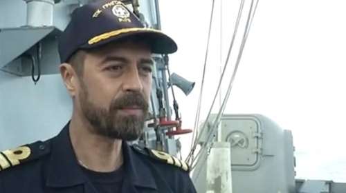 Αυτός είναι ο &quot;μάγκας&quot; αντιπλοίαρχος της φρεγάτας Λήμνος που έβγαλε νοκ άουτ το Kemal Reis [βίντεο]