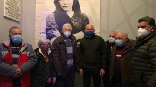 Στο Δίστομο ο Γιώργος Παπανδρέου - Συζήτηση για τις γερμανικές αποζημιώσεις