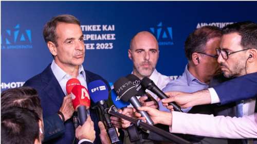 Πώς εξηγεί η κυβέρνηση το μήνυμα του β' γύρου: Οι 8+4 περιφέρειες και το μούδιασμα για Αθήνα, Θεσσαλονίκη και Θεσσαλία