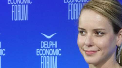 Η Αρτεμις Seaford, θύμα του predator σχολιάζει το πόρισμα του Αρείου Πάγου: &quot;Ακόμα και μέλη της οικογένειας Μητσοτάκη ομολογούν...&quot;