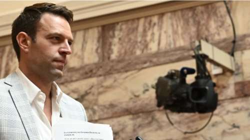 Χαμός στον ΣΥΡΙΖΑ: Η ατάκα Τζάκρη που άναψε φωτιές, ο "υπερυπουργός" Πολάκης και ο Τσίπρας που... έφυγε