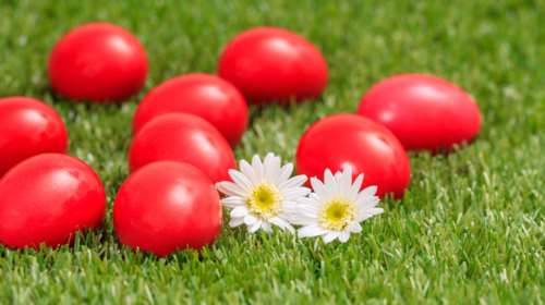 Γιατί σήμερα, Μεγάλη Πέμπτη, βάφουμε κόκκινα τα αυγά - Ο συμβολισμός