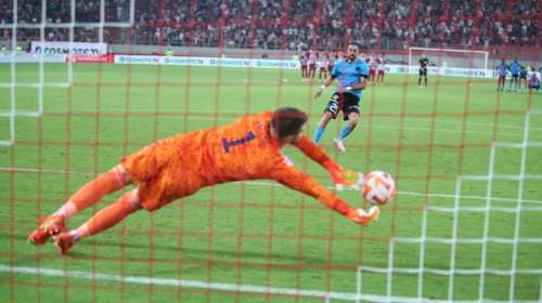 Ολυμπιακός – Απόλλων Λεμεσού 3-1 πεν. (1-1 κ.δ.): Φύλακας άγγελος Βατσλίκ!