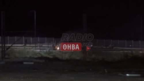 Επεισόδια στη Θήβα: Ρομά ανάβουν φωτιές και πετάνε πέτρες σε οχήματα - Ισχυρές αστυνομικές δυνάμεις στο σημείο [Βίντεο]