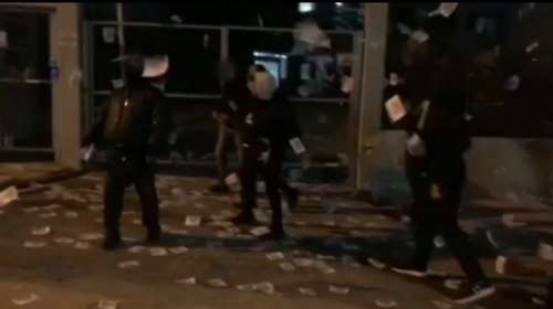 Ρουβίκωνας: Επίθεση με τρικάκια και σπρέι στο Υπουργείο Ψηφιακής Διακυβέρνησης