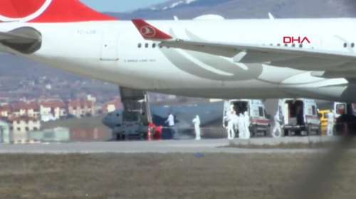 ΗΠΑ - DELTA και United Airlines ακυρώνουν 190 πτήσεις για τα Χριστούγεννα - Με κορονοϊό το προσωπικό τους