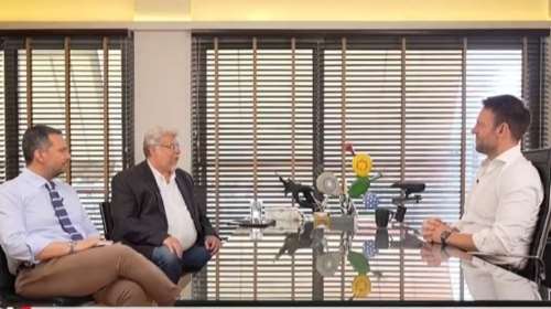 Κασσελάκης: &quot;Όχι&quot; στον Νίκο Ανδρουλάκη, αλλά άνοιγμα στα στελέχη του ΠΑΣΟΚ - &quot;Η οικογένειά μου ήταν Παπανδρεϊκή&quot;