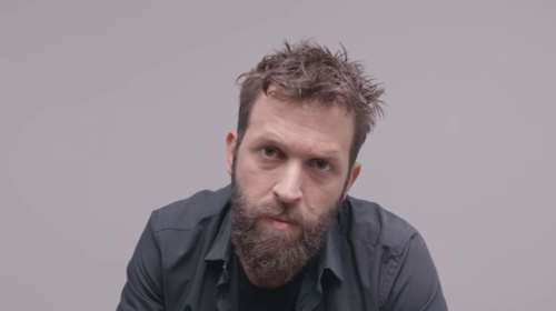 &quot;Ήντα μρε ξανοίγεις;&quot;: Η συγκλονιστική ταινία μικρού μήκους για την οπλοκατοχή με πρωταγωνιστή έναν Κρητικό [Βίντεο]