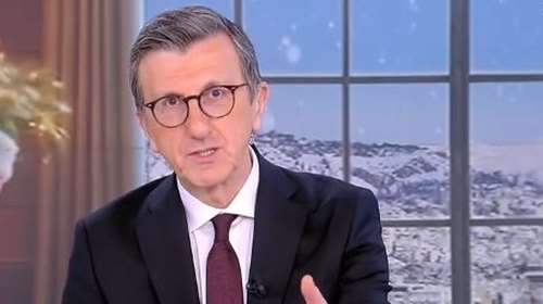 Πορτοσάλτε στο πνεύμα Χριστουγέννων: &quot;Κάποια στιγμή θα τα πω γιατί κάποιους πρέπει να τους πάρει και να τους σηκώσει&quot;