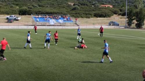 Γ&#39; Εθνική: Η στιγμή που ο διαιτητής και οι γιατροί του αγώνα σώζουν τη ζωή ποδοσφαιριστή [Βίντεο]