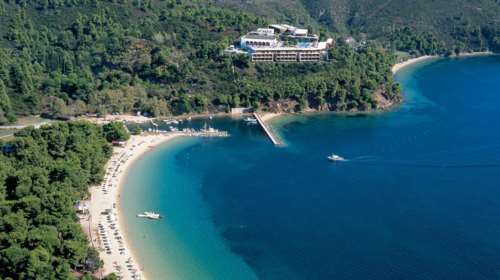 Ξενοδοχείο Skiathos Palace: Μοναδικές καλοκαιρινές αποδράσεις και μία αξέχαστη διαμονή