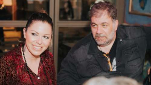 O Σταρόβας έχει επικοινωνία με το περιβάλλον μετά το εγκεφαλικό αλλά δεν μιλάει, λέει η σύντροφός του