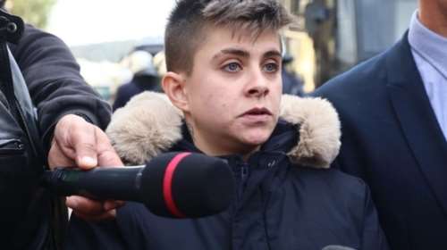 Τα γυρίζει η Ειρήνη Μουρτζούκου &quot;Είπα ψέματα, δεν είναι πατέρας των παιδιών μου ο σύντροφος της μητέρας μου&quot;