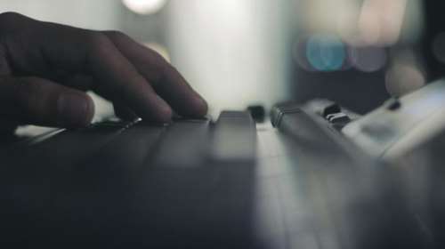 Θεσσαλονίκη: Φυλάκιση με αναστολή σε καθηγητή που κατείχε υλικό παιδικής πορνογραφίας