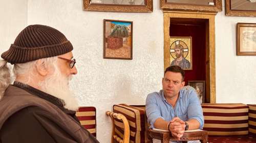 Ο Κασσελάκης έφθασε στη Μονή Σινά: Ανάρτηση με ερωτήματα σε Μητσοτάκη, για τις &quot;κρυφές συμφωνίες&quot; με την Αίγυπτο