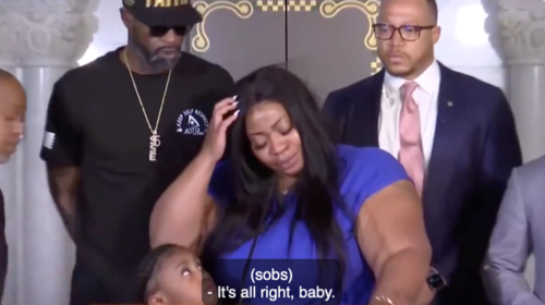 Συγκλονίζει η σύντροφος του Φλόιντ: Η Τζιάνα δεν έχει πατέρα τώρα, δεν θα τη δει να μεγαλώνει [βίντεο]