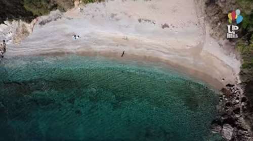 Μαχαίρωμα μεταξύ μαθητών σε beach bar: Σοβαρό επεισόδιο στην παραλία Ερωτοσπηλιά στο Πόρτο Ράφτη
