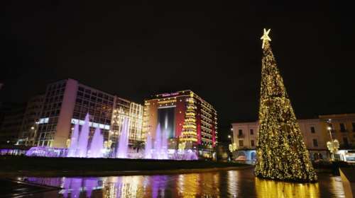 Η καρδιά των φετινών γιορτών χτυπά στο κέντρο της Αθήνας, στα Brown Hotels