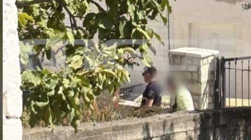 Πώς αποκαλύφθηκε η φρίκη στη Βοιωτία: Η 62χρονη διευθύντρια ΚΕΠ έθαψε τη μητέρα της σε στάβλο για ένα επίδομα και μια σύνταξη