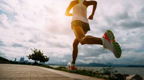 Πώς η καρδιοαναπνευστική άσκηση μειώνει τον κίνδυνο για εννέα τύπους καρκίνου