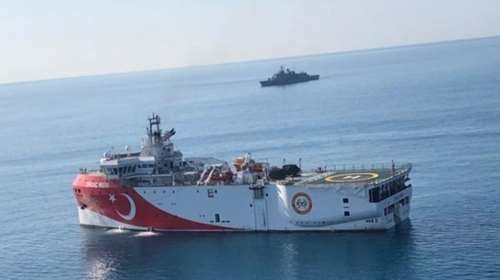 Σκηνικό έντασης στήνει ο Ερντογάν στην Ανατολική Μεσόγειο - Συνοδεία πολεμικών πλοίων βγάζει για έρευνες το &quot;Oruc Reis&quot;