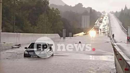 Προβλήματα από την κακοκαιρία σε Δυτική Ελλάδα και Πελοπόννησο: Πλημμύρισαν δρόμοι, εγκλωβίστηκαν οδηγοί