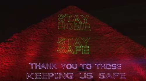 Κορονοϊός: Το μήνυμα "Μένουμε σπίτι" φώτισε την Πυραμίδα του Χέοπα [βίντεο]