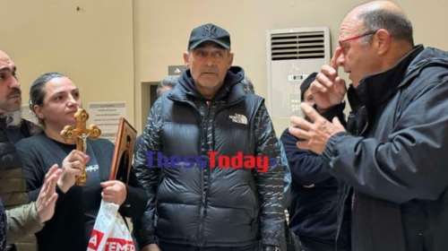 Θεσσαλονίκη: Χαμός σε εκδήλωση με ομιλητή τον καλλιτέχνη Χριστόφορο Κατσαδιώτη - &quot;Τα έργα σου εξυβρίζουν την Παναγία&quot;