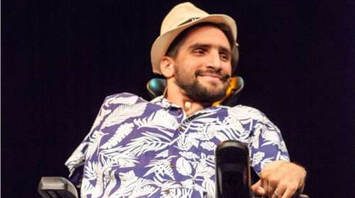 Αναυδος ο Δημήτρης Αντωνίου: Αστυνομικός του ζήτησε χαρτί γιατρού που να βεβαιώνει ότι δεν έχει δεξί χέρι