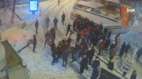 Τουρκία: Ο χιονοπόλεμος κατέληξε σε... ένοπλη συμπλοκή - Επτά τραυματίες από σφαίρες [βίντεο]