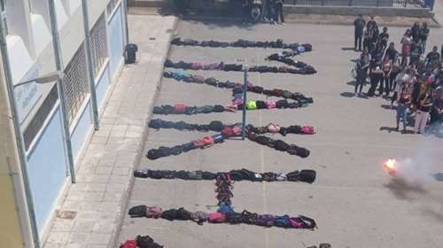 Αυτοκτονία 14χρονου στον Κολωνό: Στο μικροσκόπιο της ΕΛΑΣ το ριψοκίνδυνο &quot;παιχνίδι της παρέας&quot;