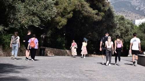 Κορονοιός: Ανέβηκαν στα 55.242 τα νέα κρούσματα αυτή την εβδομάδα - 107 θάνατοι - 74 διασωληνωμένοι